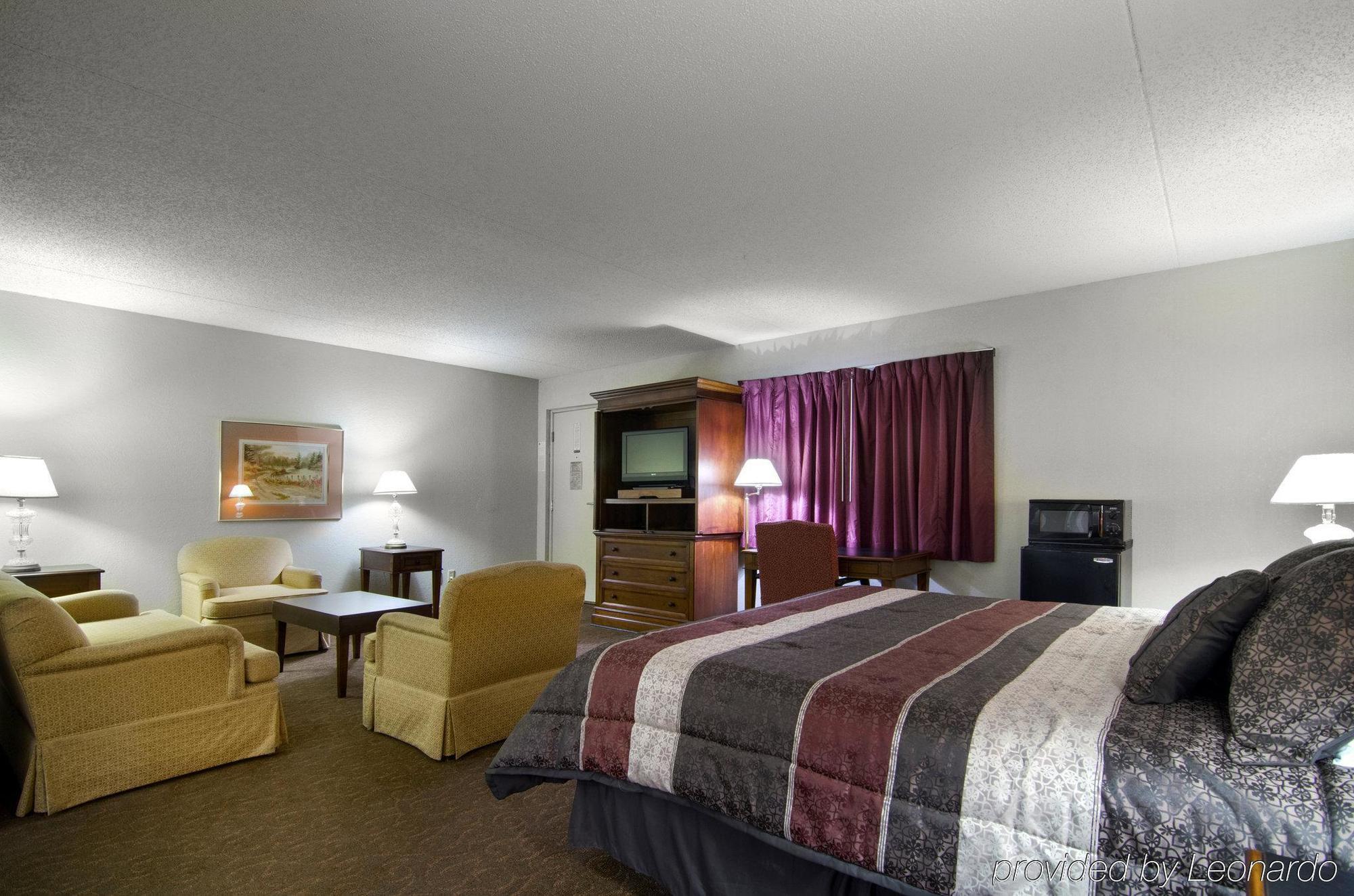 America'S Best Inn And Suites Emporia Zewnętrze zdjęcie