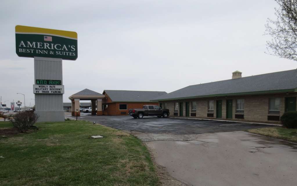 America'S Best Inn And Suites Emporia Zewnętrze zdjęcie