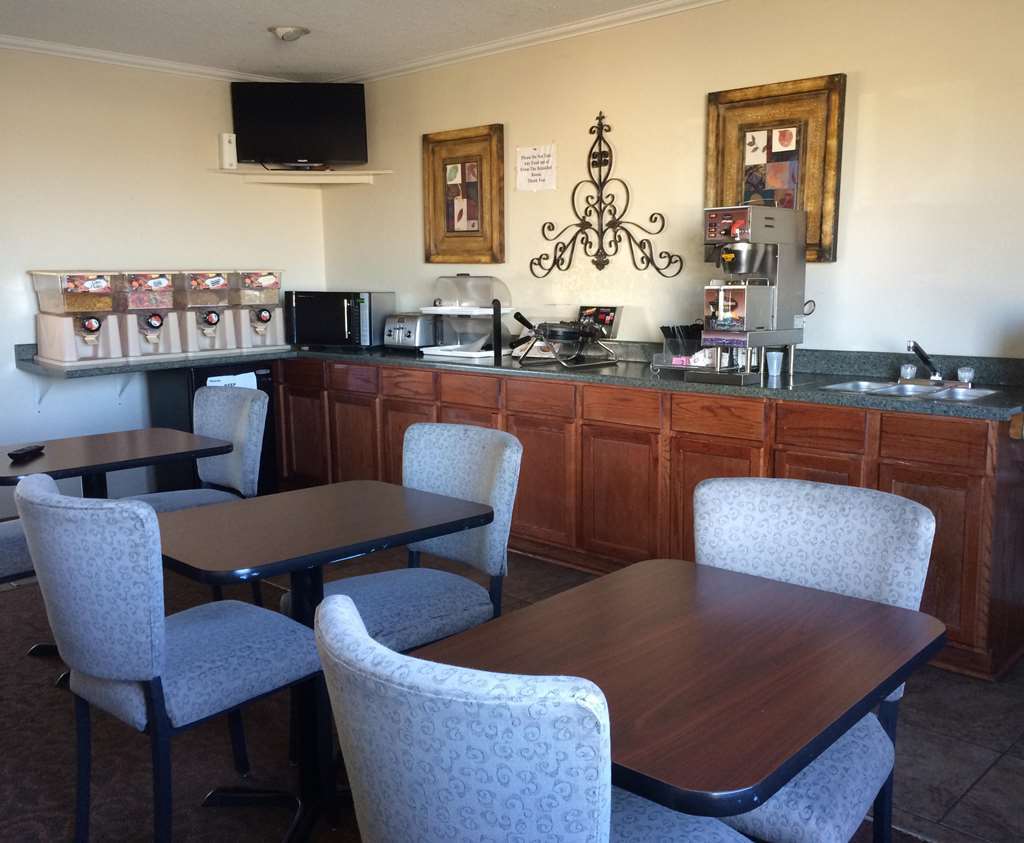 America'S Best Inn And Suites Emporia Udogodnienia zdjęcie