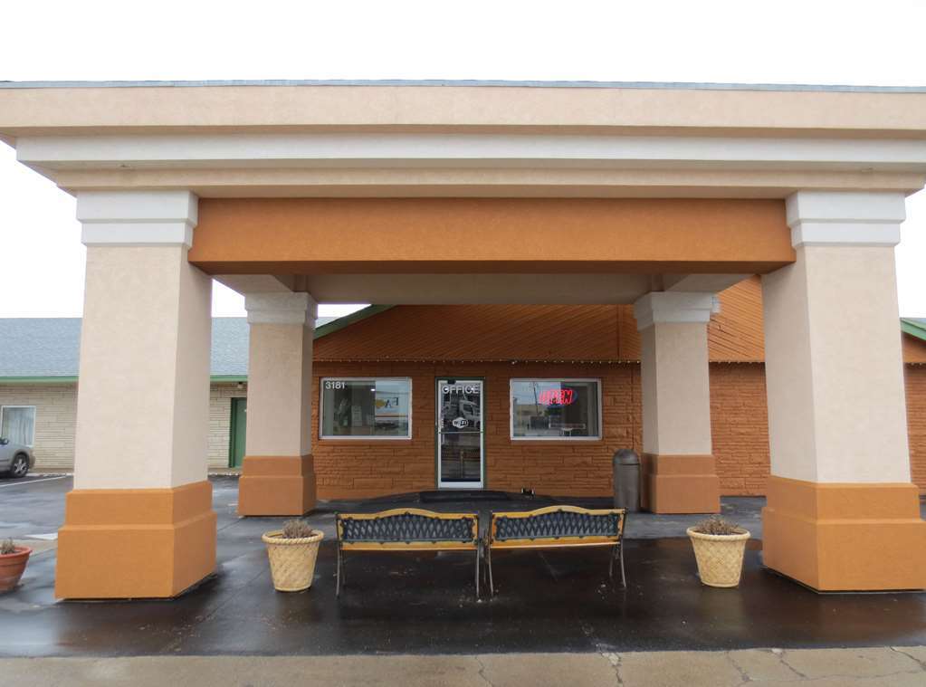 America'S Best Inn And Suites Emporia Zewnętrze zdjęcie