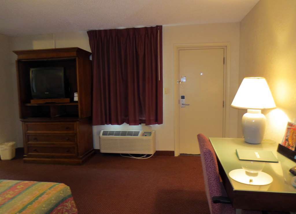 America'S Best Inn And Suites Emporia Pokój zdjęcie