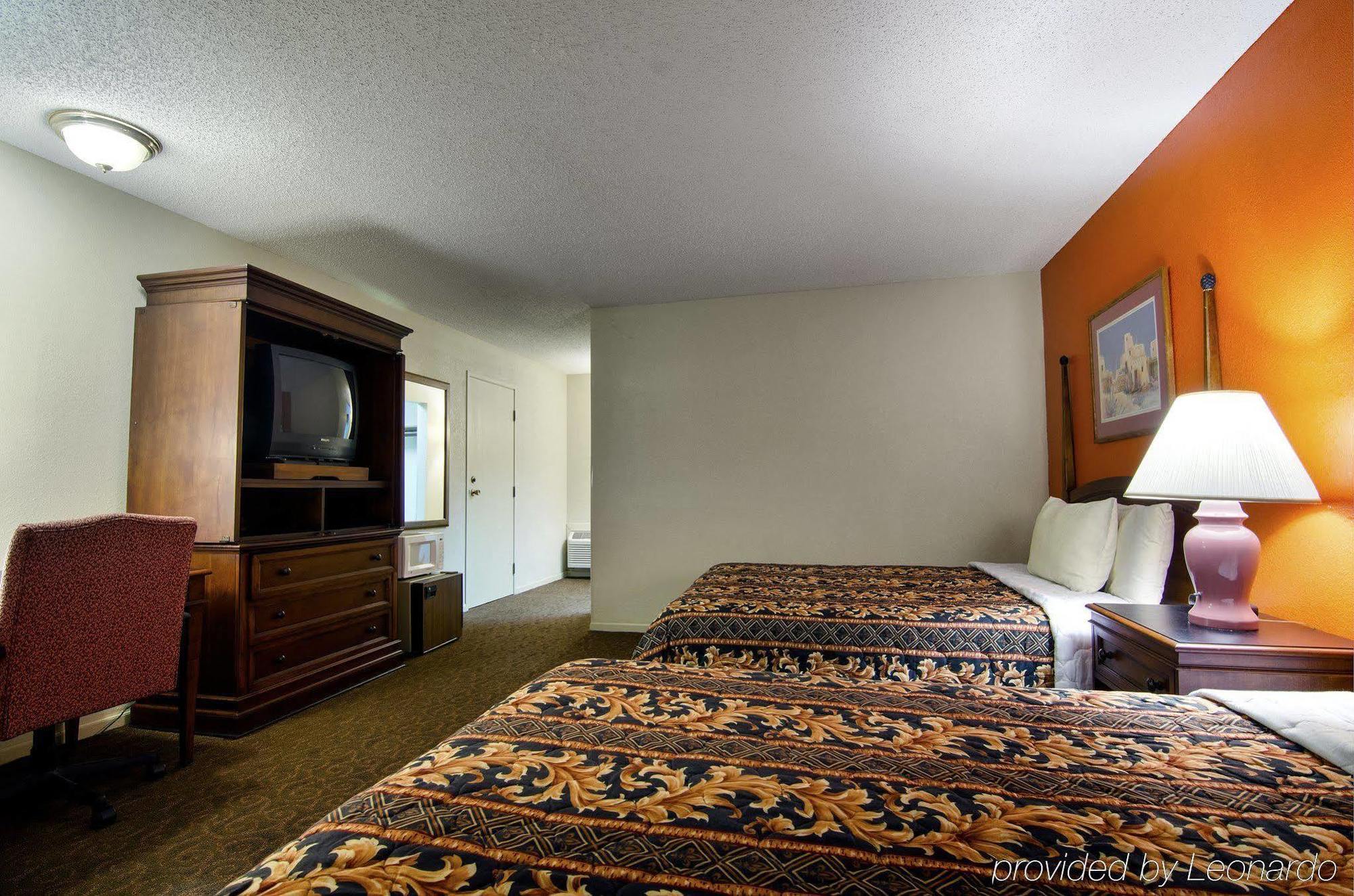 America'S Best Inn And Suites Emporia Zewnętrze zdjęcie