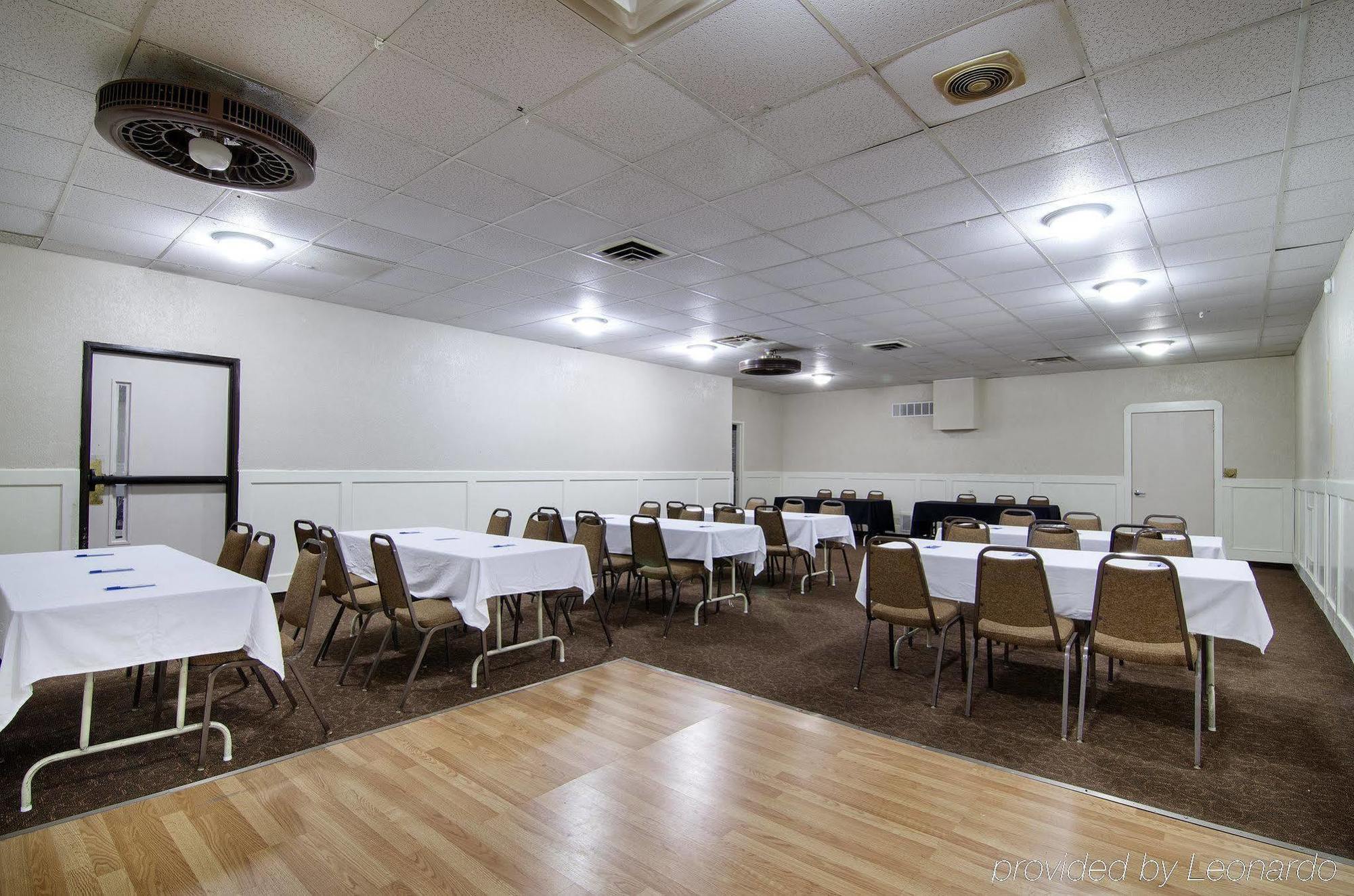 America'S Best Inn And Suites Emporia Zewnętrze zdjęcie