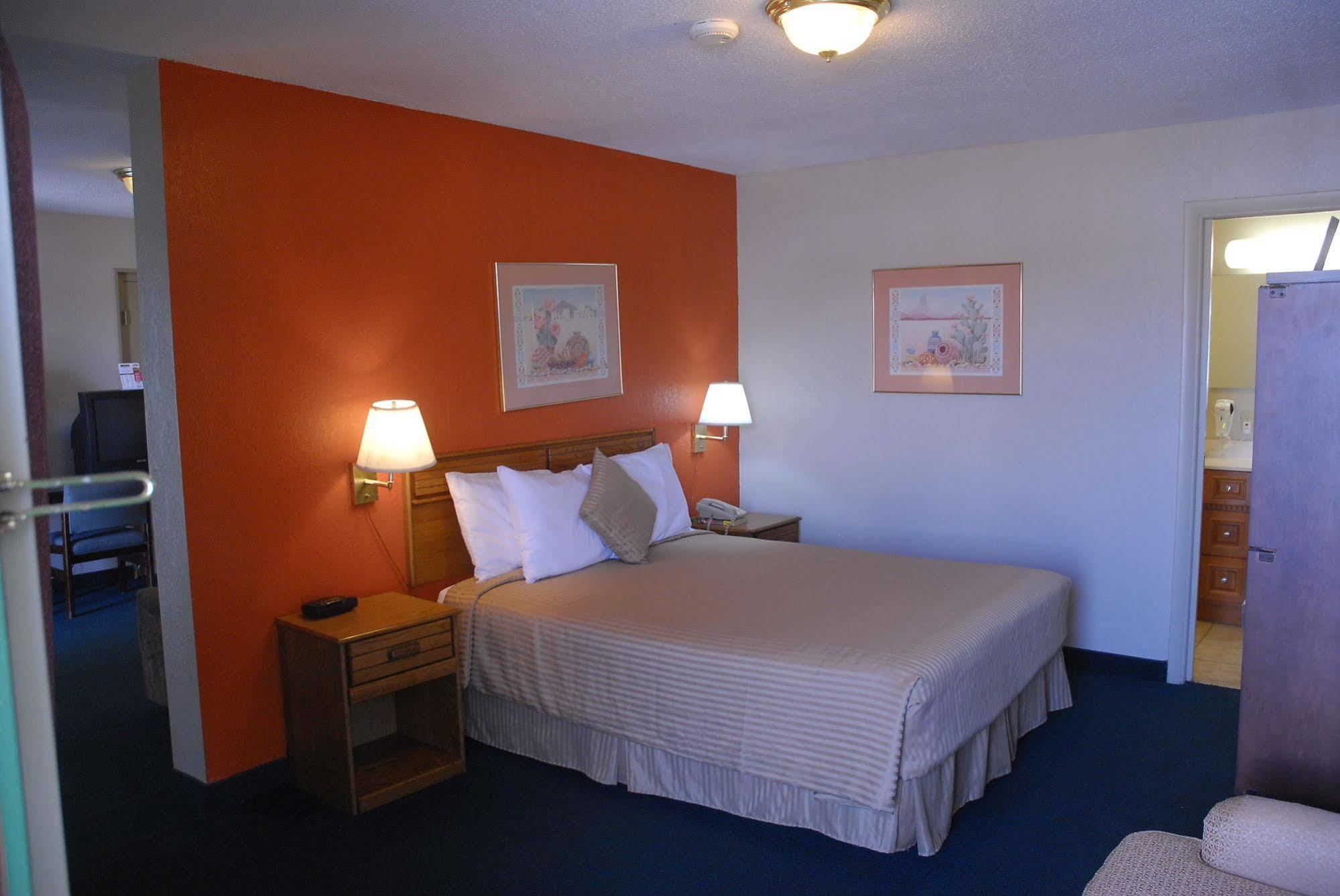 America'S Best Inn And Suites Emporia Zewnętrze zdjęcie