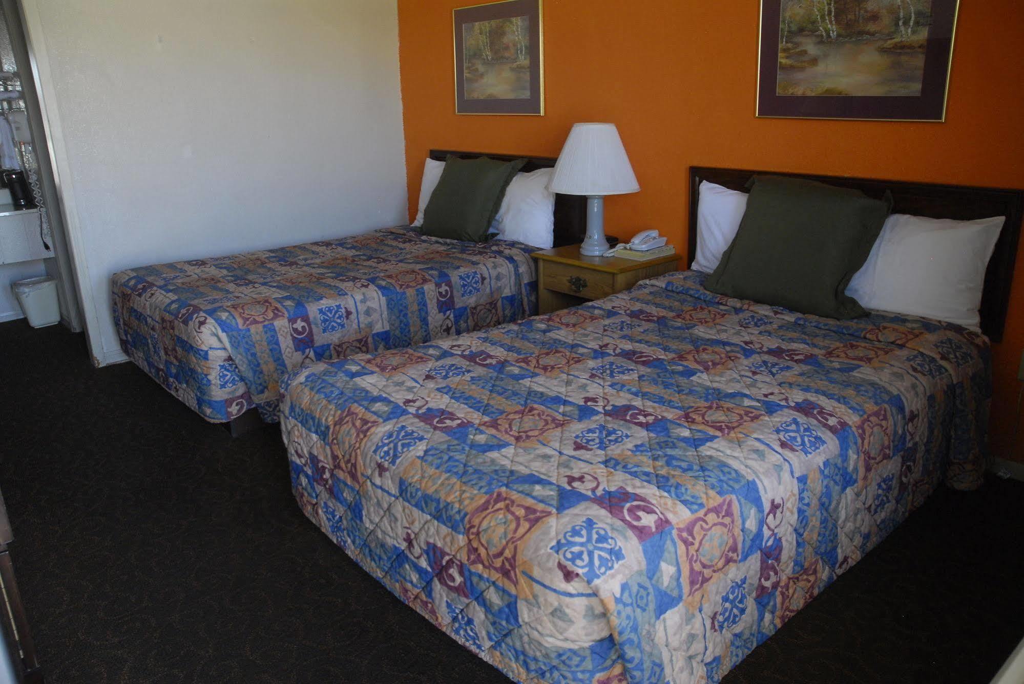 America'S Best Inn And Suites Emporia Zewnętrze zdjęcie