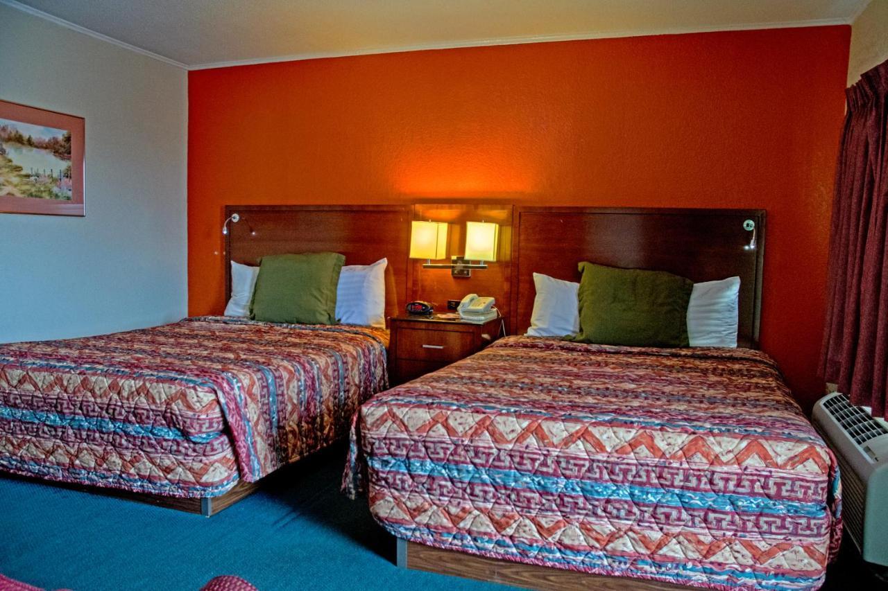 America'S Best Inn And Suites Emporia Zewnętrze zdjęcie
