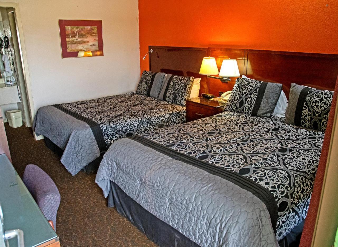 America'S Best Inn And Suites Emporia Zewnętrze zdjęcie